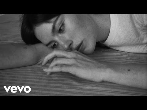 Gracie Abrams - Amelie (Official Audio)