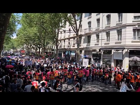 Más de 280.000 personas se manifiestan en Francia contra la reforma de las pensiones