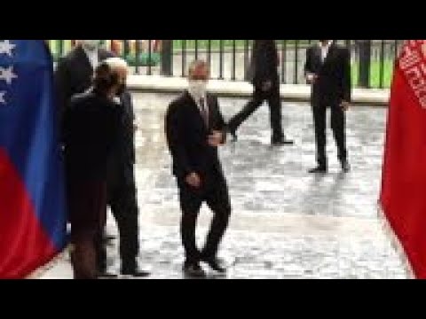 Zarif visits Caracas, confirms military cooperation