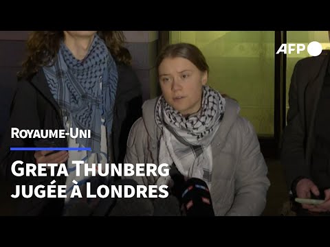 Jugée à Londres, Greta Thunberg appelle à combattre le vrai ennemi du climat | AFP