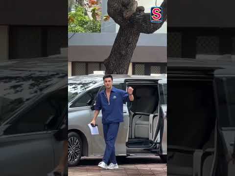 Ranbir Kapoor Makes A Dashing Appearance Today In Clean-Shaven Look. Watch! News18 | N18S #shorts