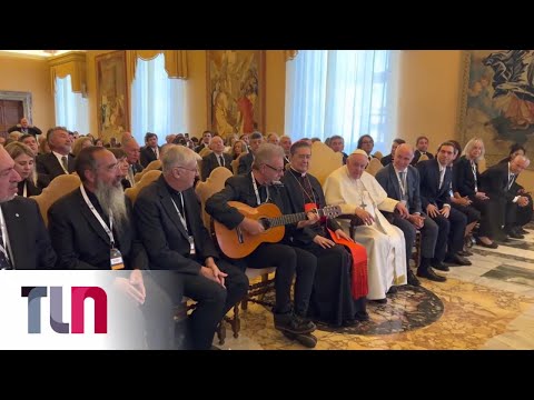 León Gieco cantó ante el Papa: Solo le pido a Dios