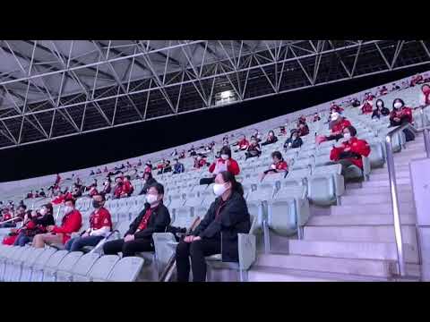Sin gritar y con distanciamiento: el modelo japonés para reabrir estadios