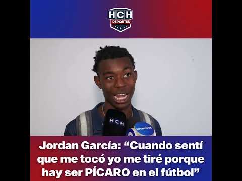 El futbolista de #Motagua Jordan García engañó al árbitro #SaidMartínez con una falta #penalty