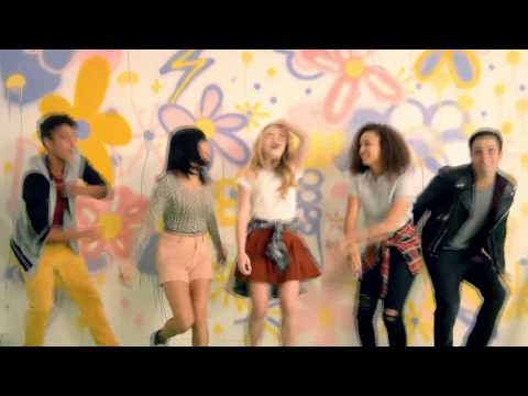 Chanson: In The Middle of Starting Over | Sabrina Carpenter | Disney Channel BE