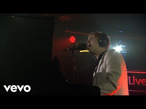 Tom Odell - The Sound (The 1975 cover) in the Live Lounge
