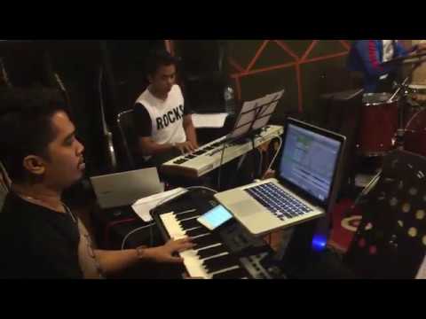 Gelas-gelas Kaca - Latihan Bersama Nia Daniaty