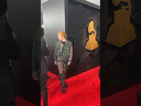 Ed Sheeran arrives at the #GRAMMYs ?? #shorts