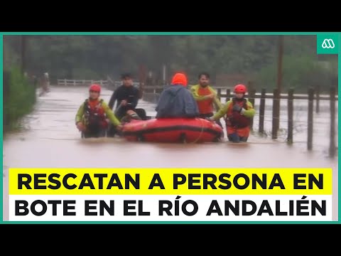 Impresionante rescate de personas en bote en el Río Andalién