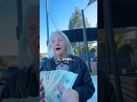 Don’t forget the special women in your life this Christmas. @levian_jewelry @kayjewelers #LeVian