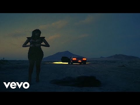 Kanye West - Flashing Lights (Director's Cut) ft. Dwele