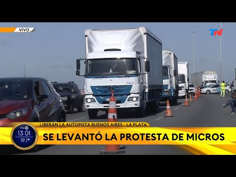 Autopista Buenos Aires-La Plata: Se levantó la protesta de choferes de micros de larga distancia
