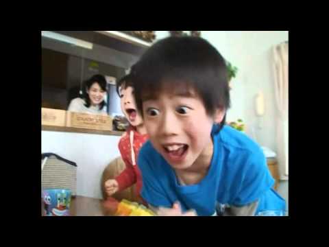 Video: Japonu vaikai - Jie moka persistengti