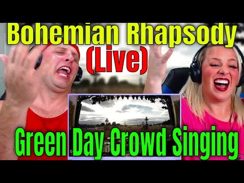 OMG Reaction To Green Day Crowd Singing Bohemian Rhapsody [Live in Hyde Park] WOLF HUNTERZ REACT