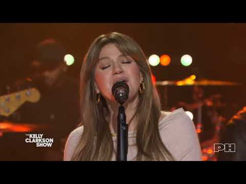 Kelly Clarkson - Follow Your Arrow (Cover Kacey Musgraves) (Live on The Kelly Clarkson Show)