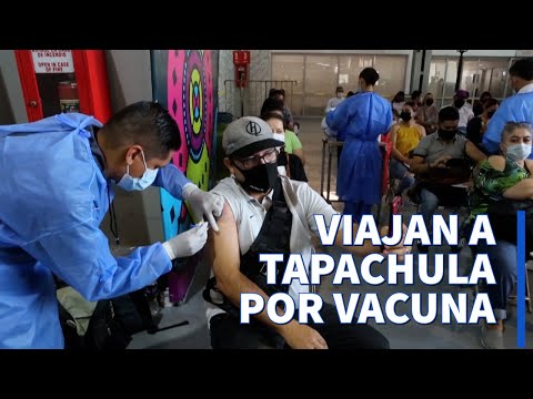 Guatemaltecos viajan a Tapachula, Chiapas, México para recibir vacuna contra el coronavirus