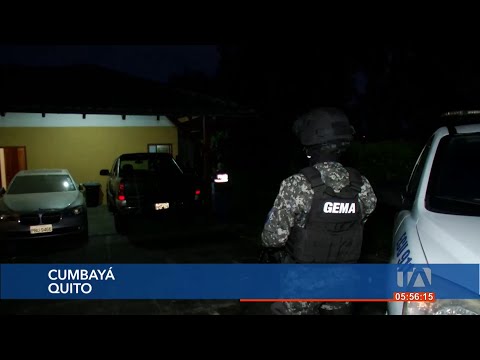 La Policía ejecuta el allanamiento de un domicilio que se presume almacenaba armas en Cumbayá