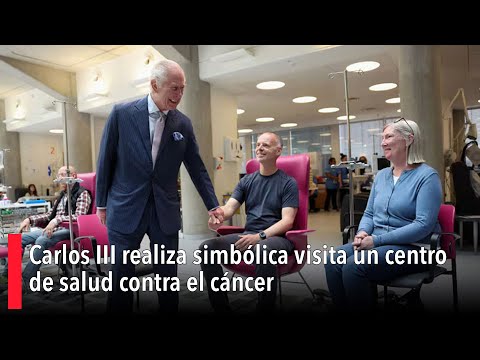 Carlos III realiza simbólica visita un centro de salud contra el cáncer