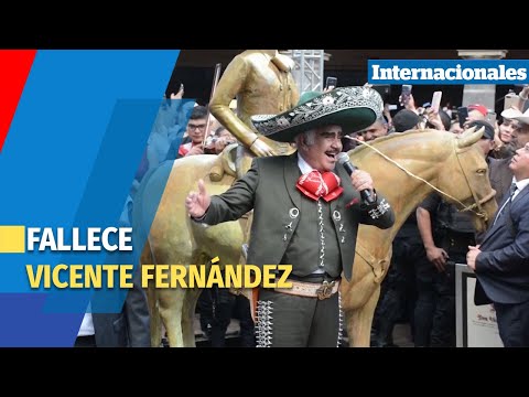 Muere Vicente Fernández, el indiscutible rey de las rancheras