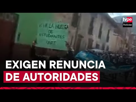 Huancavelica: alumnos de la UNAT bloquean vías en huelga indefinida