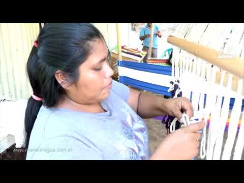 Familia artesana eleva producción gracias al Programa de Microcréditos