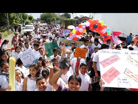 Familias realizan carnaval promoviendo una vida sin drogas en Managua
