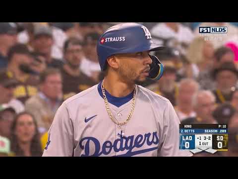 Mookie Betts would NOT BE DENIED! Dodgers get on the board early with a homer in San Diego!