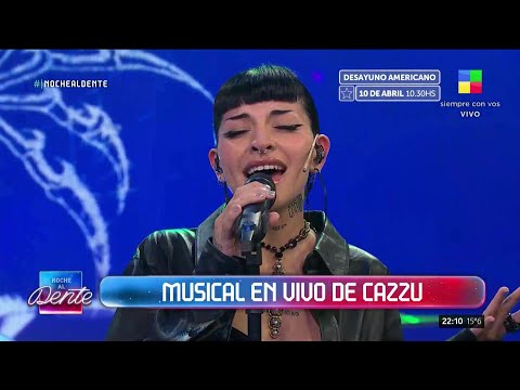 Show en vivo de Cazzu: “Isla Velde” suena en Noche al Dente