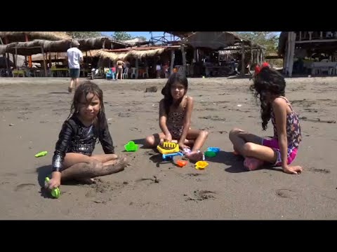Familias ya visitan las refescantes aguas del centro turístico La Boquita