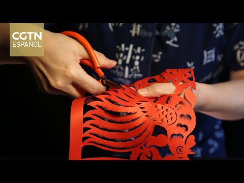Fusión china del arte contemporáneo con el papel tradicional hecho a mano