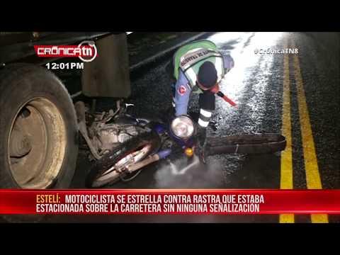 Joven en estado crítico tras impactar en una rastra con su motocicleta - Nicaragua