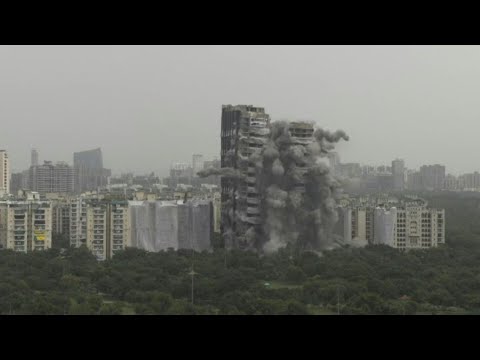 L'Inde démolit des tours jumelles illégales de 100 mètres près de Delhi | AFP Images