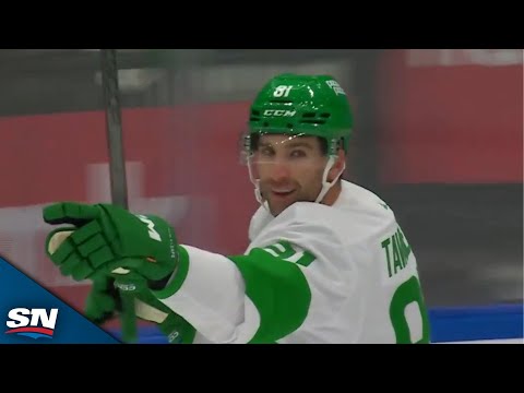 Maple Leafs T.J. Brodie Finds John Tavares For A Breakaway Goal With A Heads-Up Pass