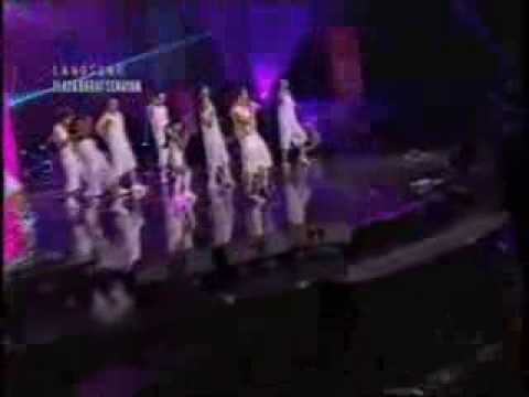 CLEAR Indonesia - Konser #AyoIndonesiaBisa AgnezMo - Flying High