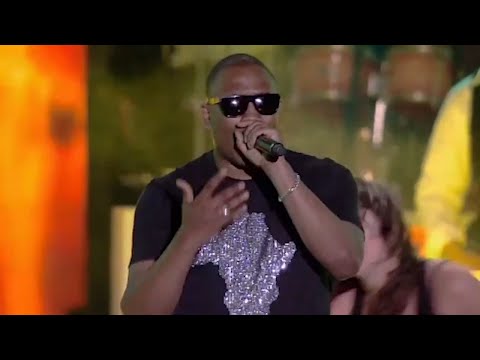 Mokobe chante Africa Fiesta