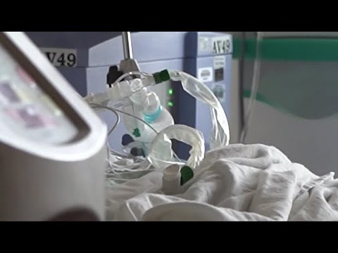 U.S. virus cases soaring, hospitalizations hitting records