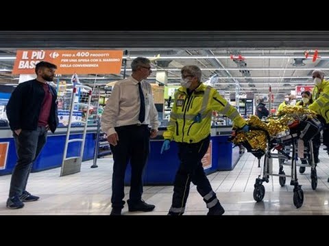 Un ataque con cuchillo en un supermercado en Italia, deja como saldo un muerto y cuatro heridos