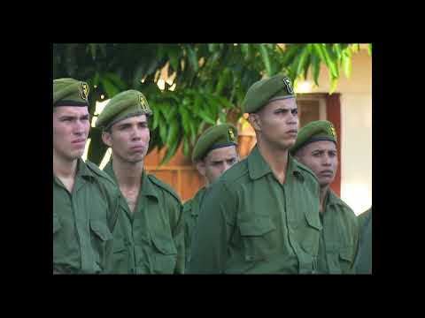 Regresan a Cienfuegos soldados FAR que contribuyeron a recuperación en Pinar del Río