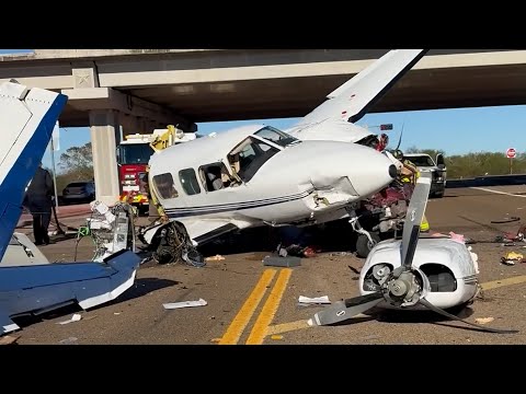 Wreckage of plane scattered across intersection in Texas after crash landing