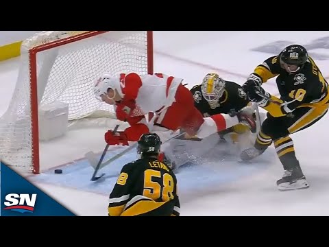 Lucas Raymond Makes A Nice Move In Tight To Score Slick Goal