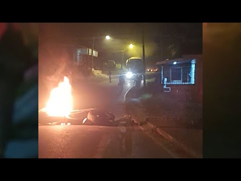 Fiery Protest In Palo Seco
