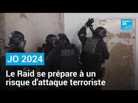 À l’approche des JO, le Raid se prépare à un risque d'attaque terroriste • FRANCE 24