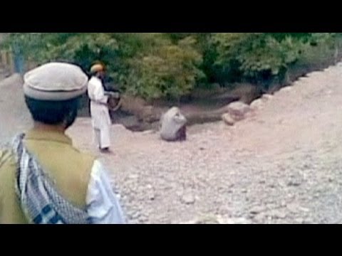 В Афганистане казнили женщину на глазах у толпы (ВИДЕО)