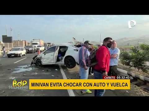 Cañete: minivan evita chocar con auto y vuelca en Panamericana Sur