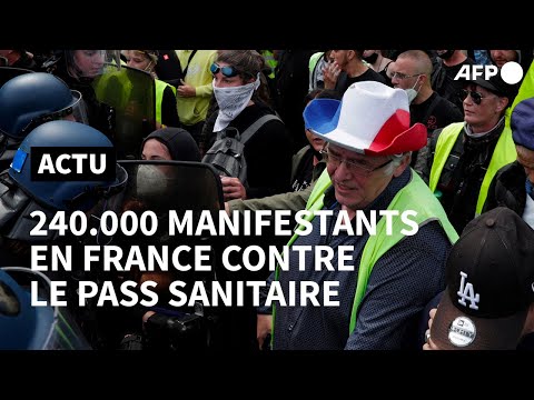 Pass sanitaire: près de 240.000 manifestants en France | AFP