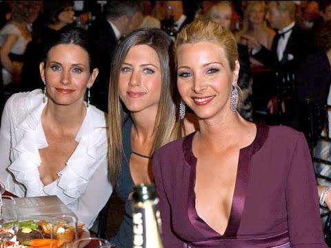 Friends : Jennifer Aniston et Courteney Cox rendent un bel hommage à leur copine Lisa Kudrow pour