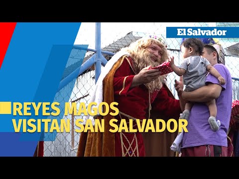 Cabalgata de reyes magos visitó comunidad de San Salvador