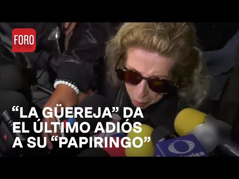 La Güereja llega a funeraria para despedir a Benito Castro, su Papiringo - En Una Hora