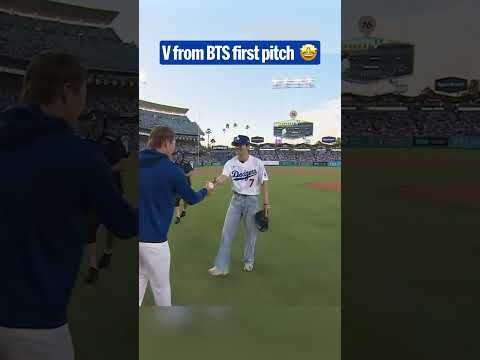 V from BTS throws a STRIKE for his Dodgers first pitch! ⚾️ #BTS #BTSArmy #방탄소년단 #Taehyung