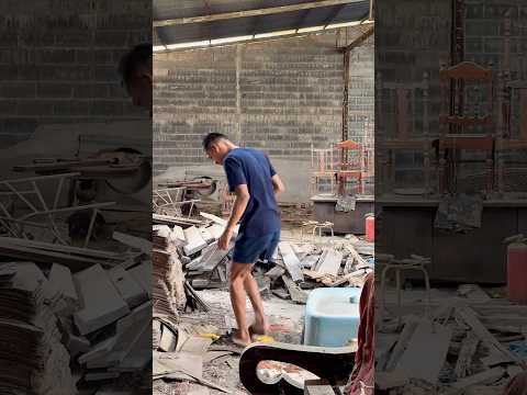 เสื้อประธานรุ่นเก่าไม่เอาแล้ว